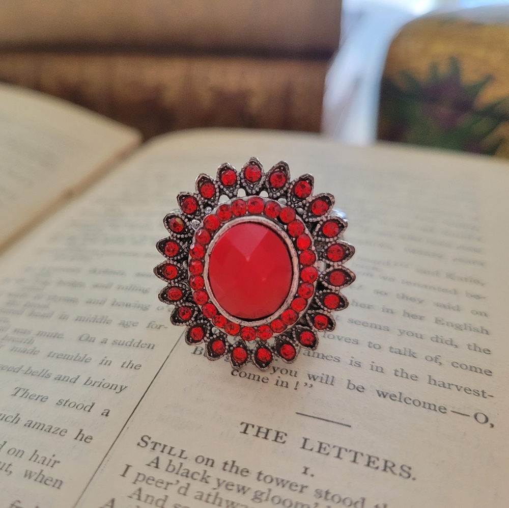 ModCloth red rhinestone ring - Picture 4 of 9